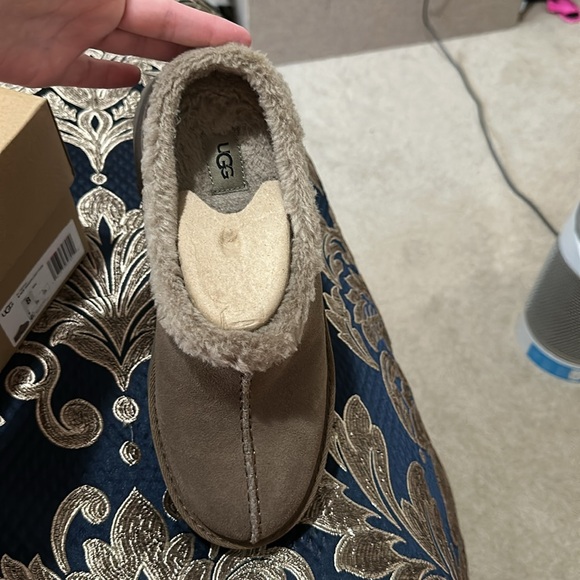 UGG Tan Suede Shearling Clogs - Picture 4 of 4
